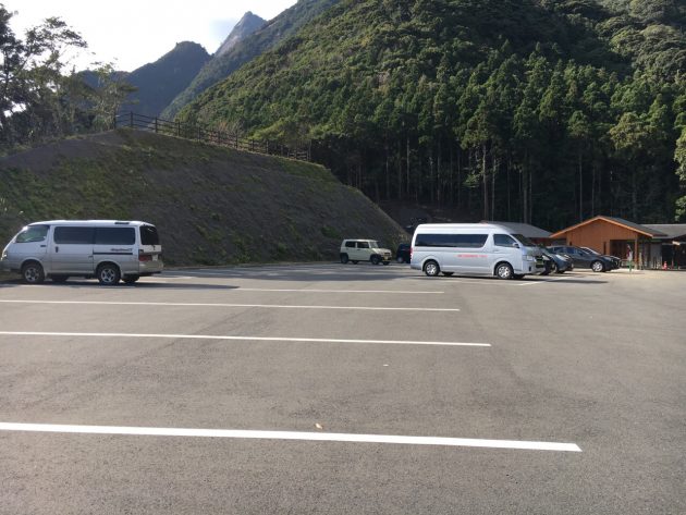 千尋の滝の駐車場